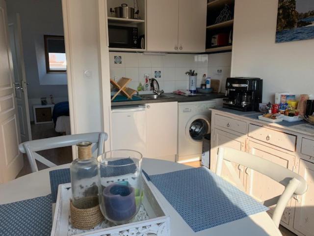 Tout A Pied ! T2 25M2 - Parking Prive - Wifi Lägenhet Larmor-Plage Exteriör bild